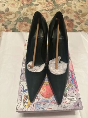 Jeffrey Campbell